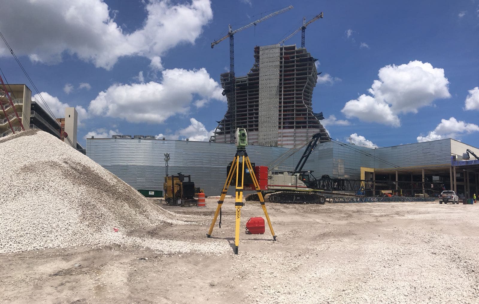 Hard Rock Guitar Hotel